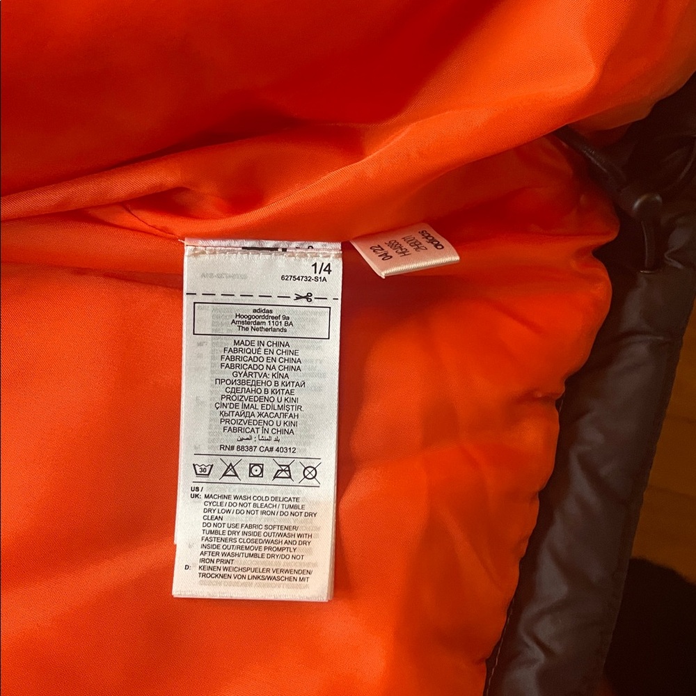 Adidas Men’s Vibrant Orange and Black Puffer Jacket - Picture 4 of 6